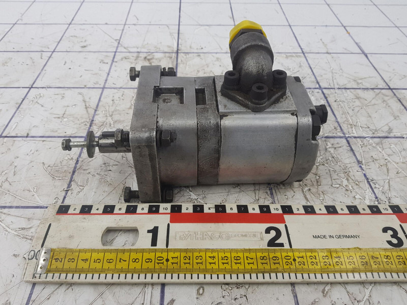 Duplomatic Duplomatic gear pump - Hidraulična pumpa za Kran: slika 1 Duplomatic Duplomatic gear pump - Hidraulična pumpa za Kran: slika 1