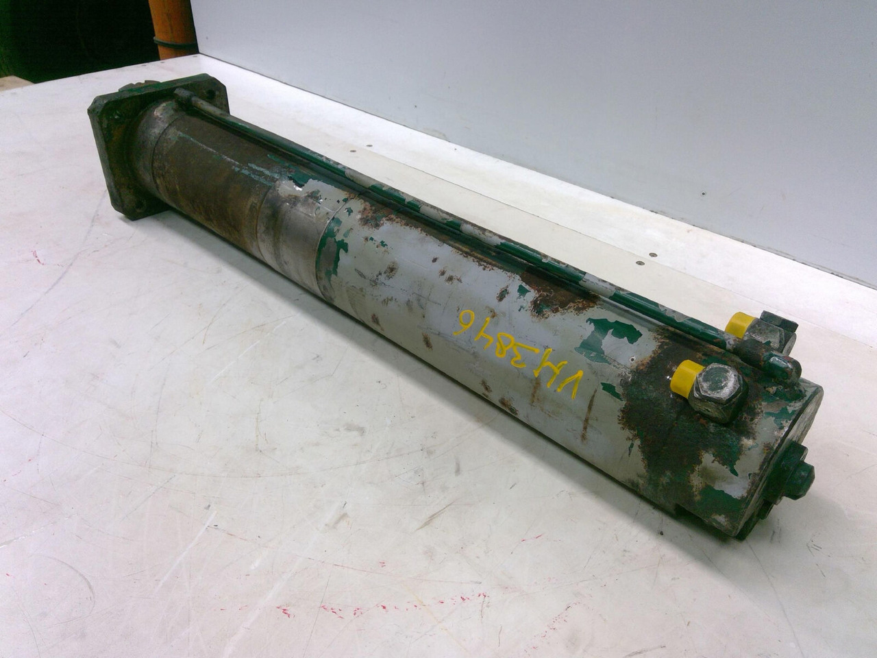 FAUN ATF 30-2 outrigger cylinder - Hidraulični cilindar za Pokretni kran: slika 4 FAUN ATF 30-2 outrigger cylinder - Hidraulični cilindar za Pokretni kran: slika 4