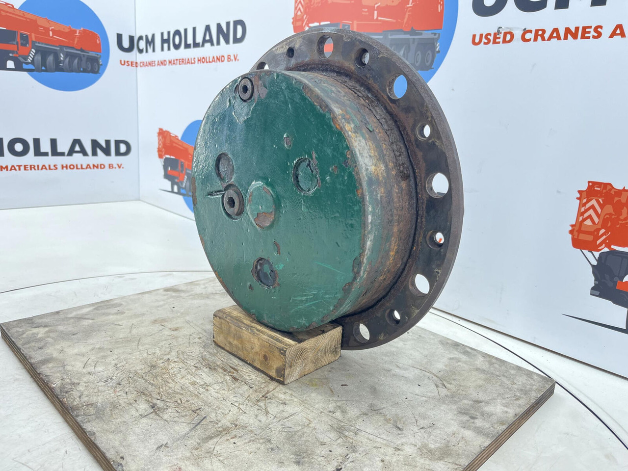 FAUN ATF 30 planetary gear 17-24-67-32-3pl-H87 - Pogonski reduktor za Pokretni kran: slika 2 FAUN ATF 30 planetary gear 17-24-67-32-3pl-H87 - Pogonski reduktor za Pokretni kran: slika 2