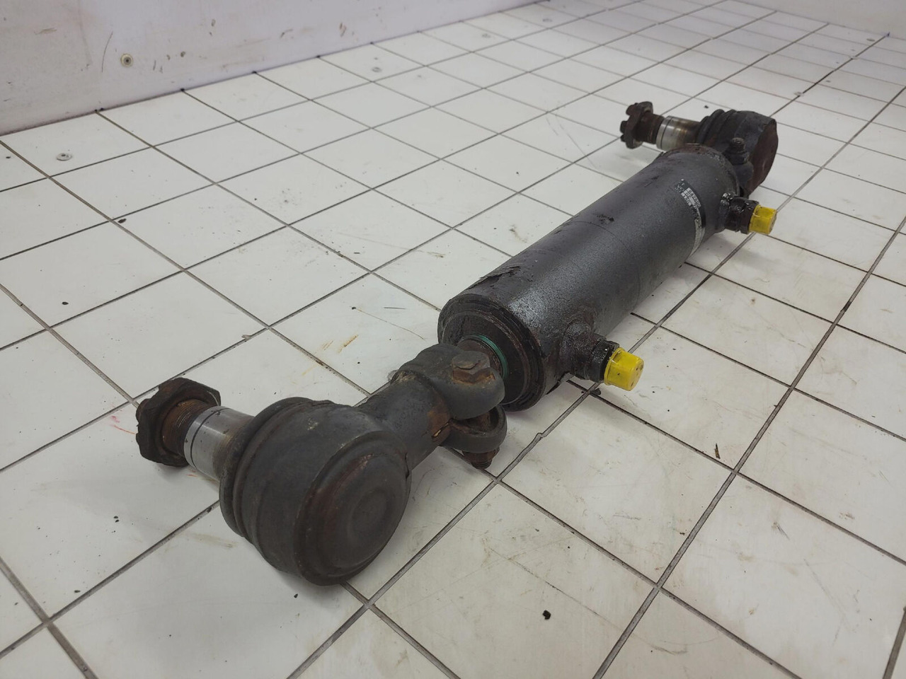 FAUN ATF 50G-3 steering cylinder - Hidraulični cilindar za Pokretni kran: slika 2 FAUN ATF 50G-3 steering cylinder - Hidraulični cilindar za Pokretni kran: slika 2