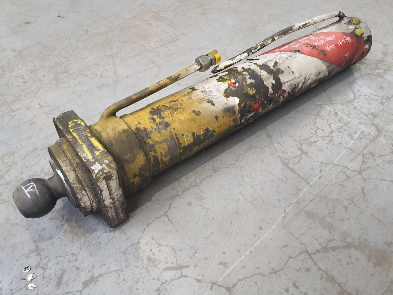 FAUN RTF 30 outrigger cylinder - Hidraulični cilindar za Kran: slika 4 FAUN RTF 30 outrigger cylinder - Hidraulični cilindar za Kran: slika 4