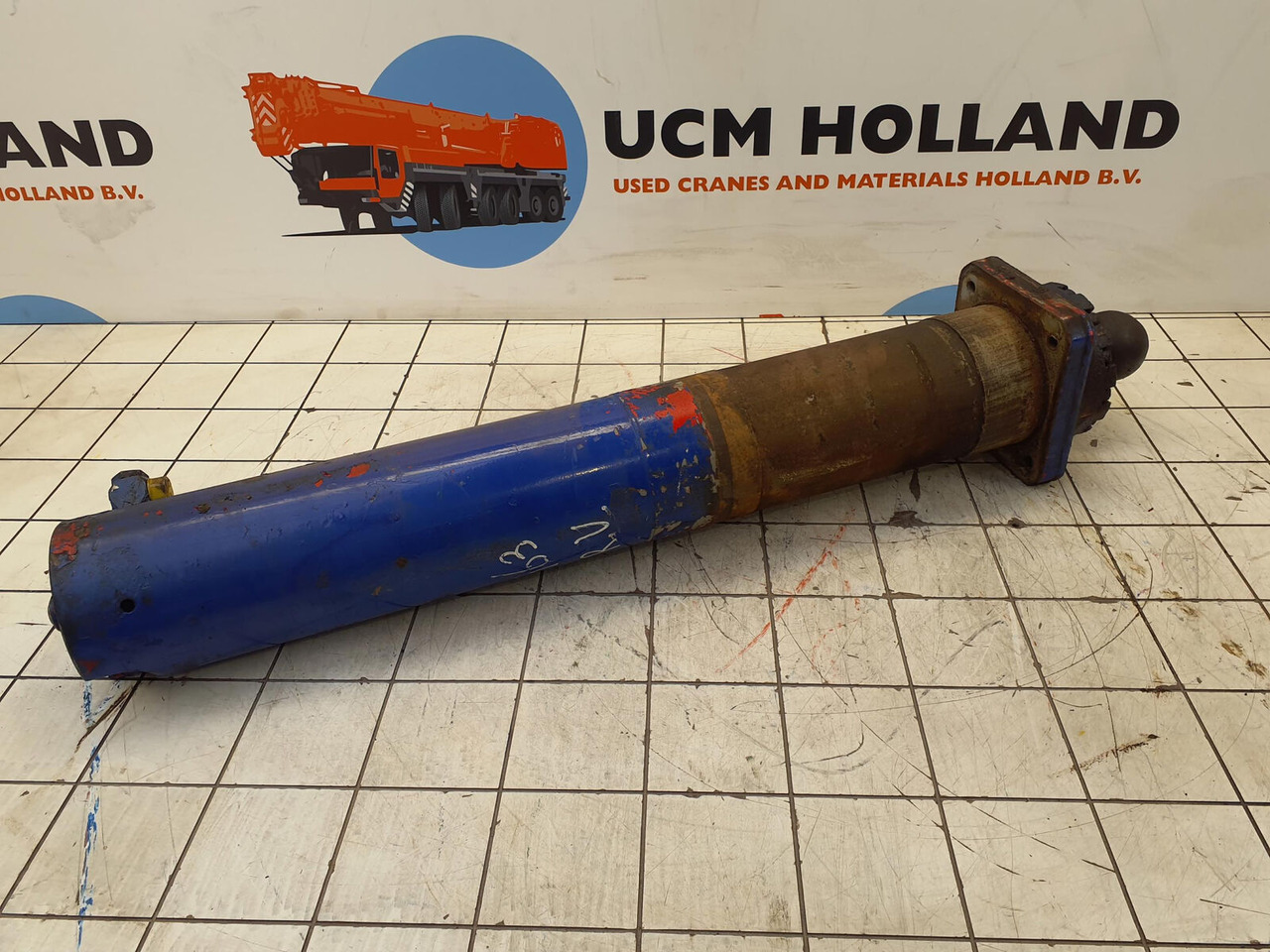 FAUN RTF 45 outrigger support cylinder - Hidraulični cilindar za Pokretni kran: slika 1 FAUN RTF 45 outrigger support cylinder - Hidraulični cilindar za Pokretni kran: slika 1