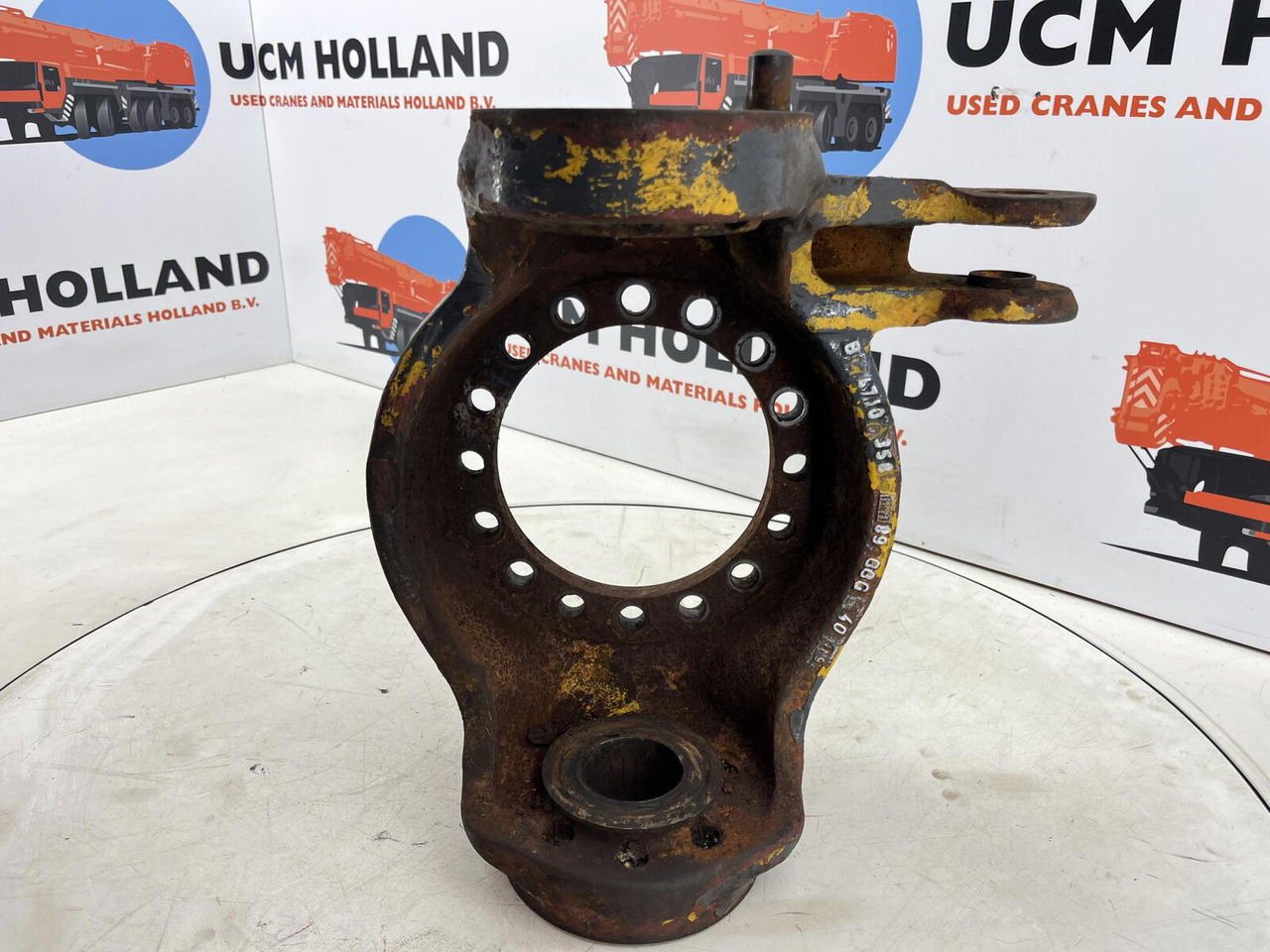 FAUN RTF 50 Steering knuckle 16 holes right - Rukavc točka za Pokretni kran: slika 5 FAUN RTF 50 Steering knuckle 16 holes right - Rukavc točka za Pokretni kran: slika 5