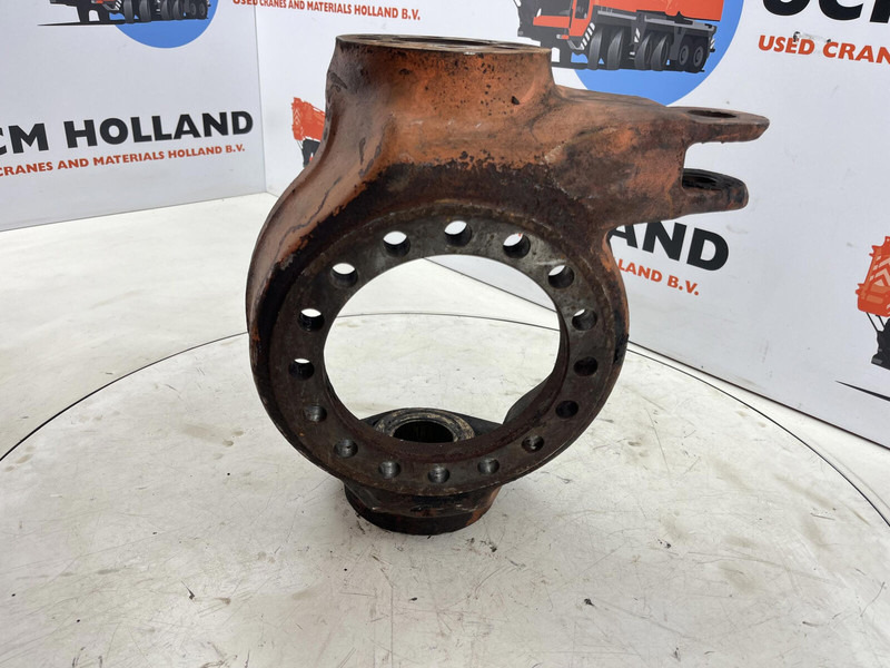 Faun RTF 50 Steering knuckle 16 holes axle 1 left - Rukavc točka za Kran: slika 2 Faun RTF 50 Steering knuckle 16 holes axle 1 left - Rukavc točka za Kran: slika 2