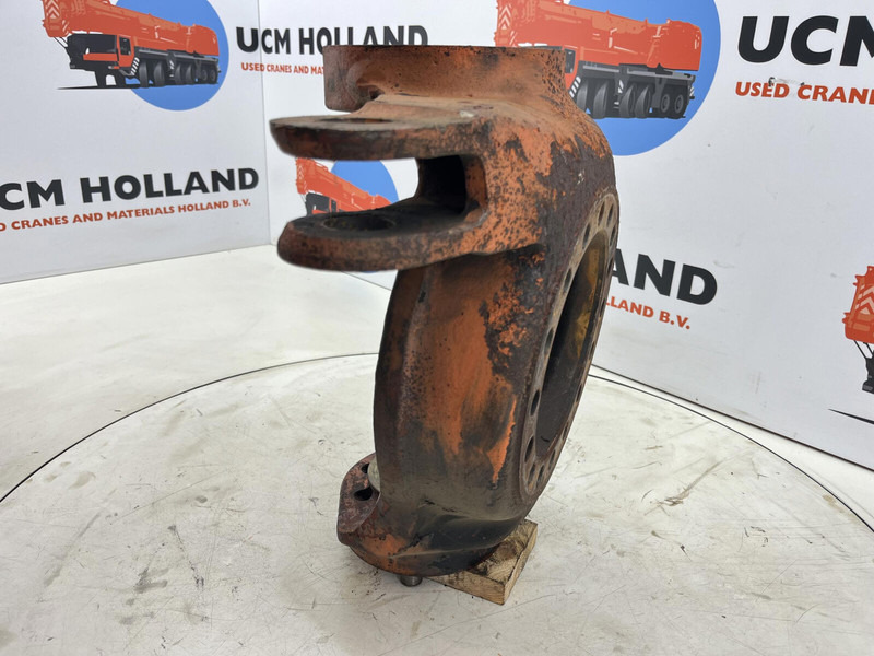Faun RTF 50 Steering knuckle 16 holes axle 3 right - Rukavc točka za Kran: slika 3 Faun RTF 50 Steering knuckle 16 holes axle 3 right - Rukavc točka za Kran: slika 3