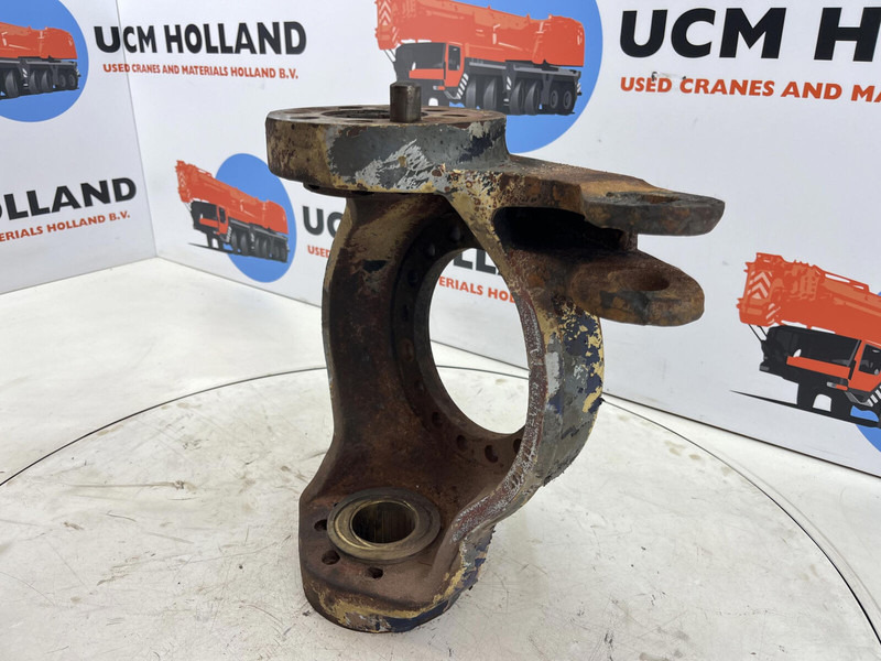 Faun RTF 50 Steering knuckle 16 holes axle 4 right - Rukavc točka za Kran: slika 4 Faun RTF 50 Steering knuckle 16 holes axle 4 right - Rukavc točka za Kran: slika 4