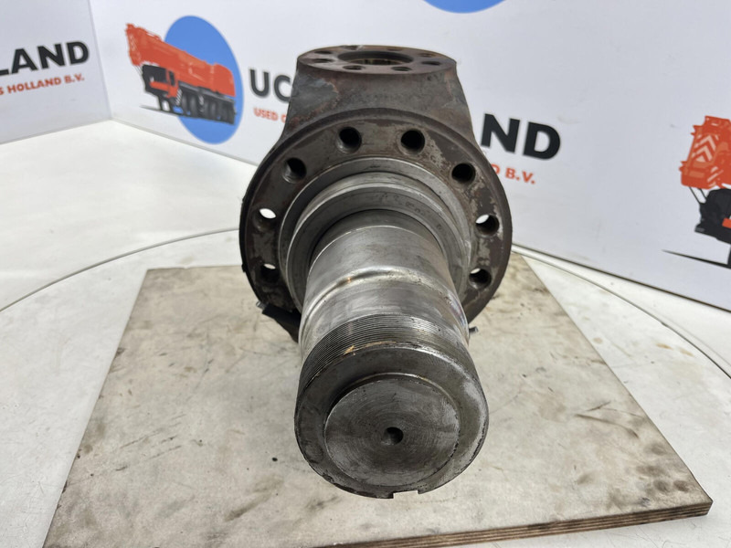 Gottwald Steering knuckle 12 holes axle 3 - Rukavc točka za Kran: slika 2 Gottwald Steering knuckle 12 holes axle 3 - Rukavc točka za Kran: slika 2