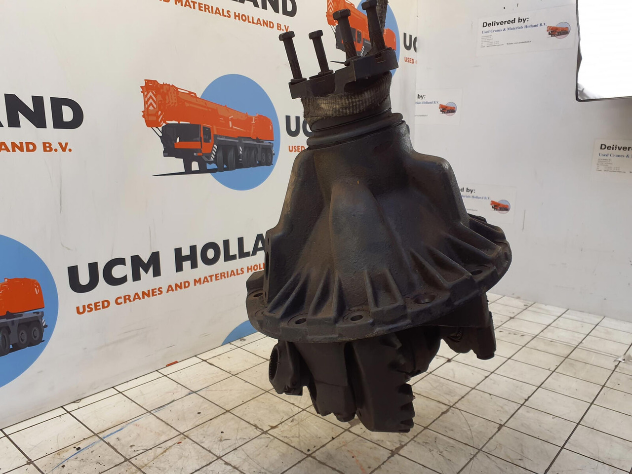 Grove AT 750 BE Differential 12x27 axle 3 - Diferencijalna brzina za Kran: slika 2 Grove AT 750 BE Differential 12x27 axle 3 - Diferencijalna brzina za Kran: slika 2