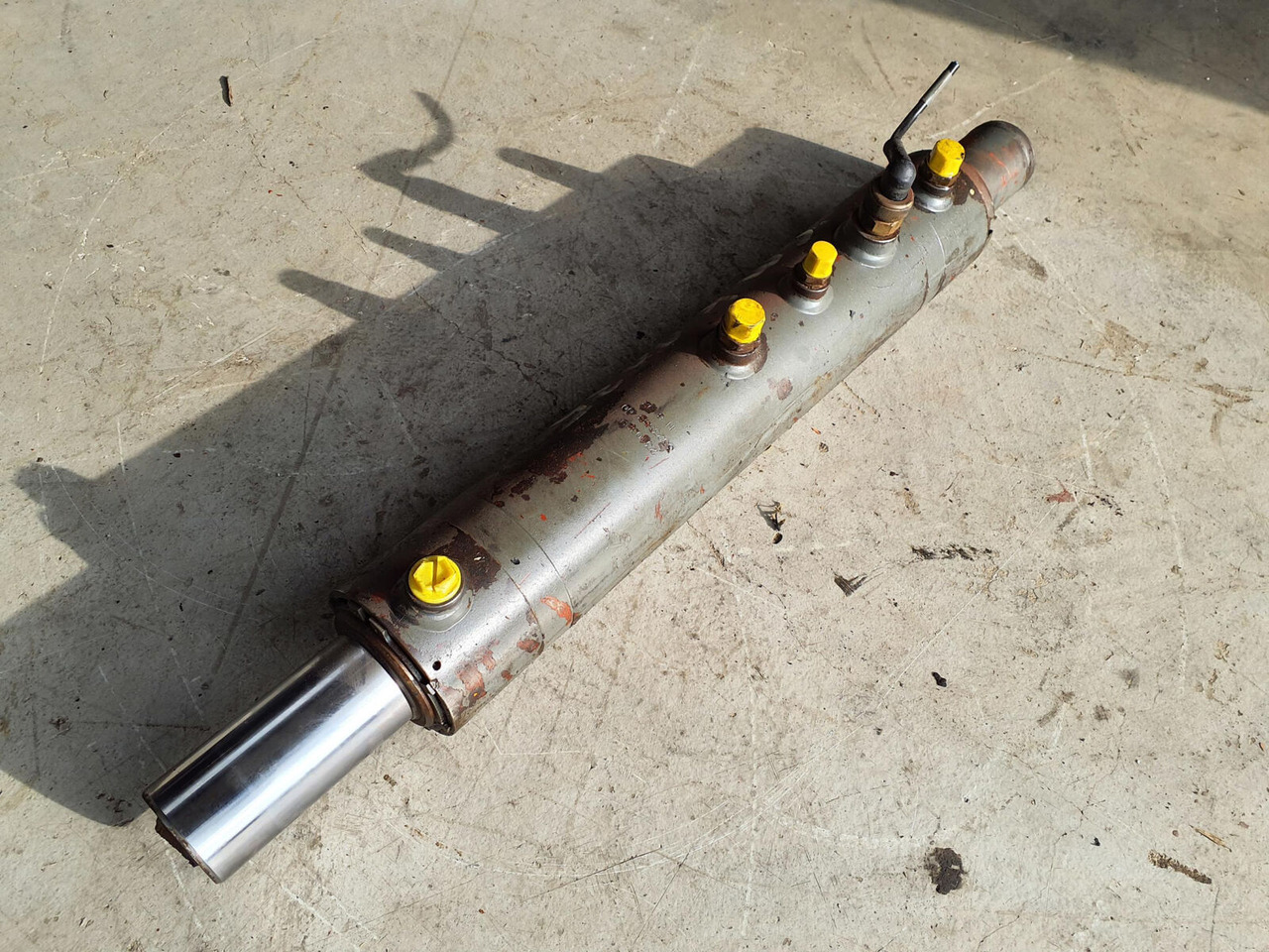 Grove GMK 2035 steering locking cylinder - Hidraulični cilindar za Pokretni kran: slika 2 Grove GMK 2035 steering locking cylinder - Hidraulični cilindar za Pokretni kran: slika 2