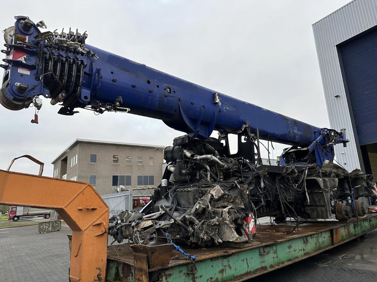 Grove GMK 4090 - Autokran za sve terene: slika 2 Grove GMK 4090 - Autokran za sve terene: slika 2
