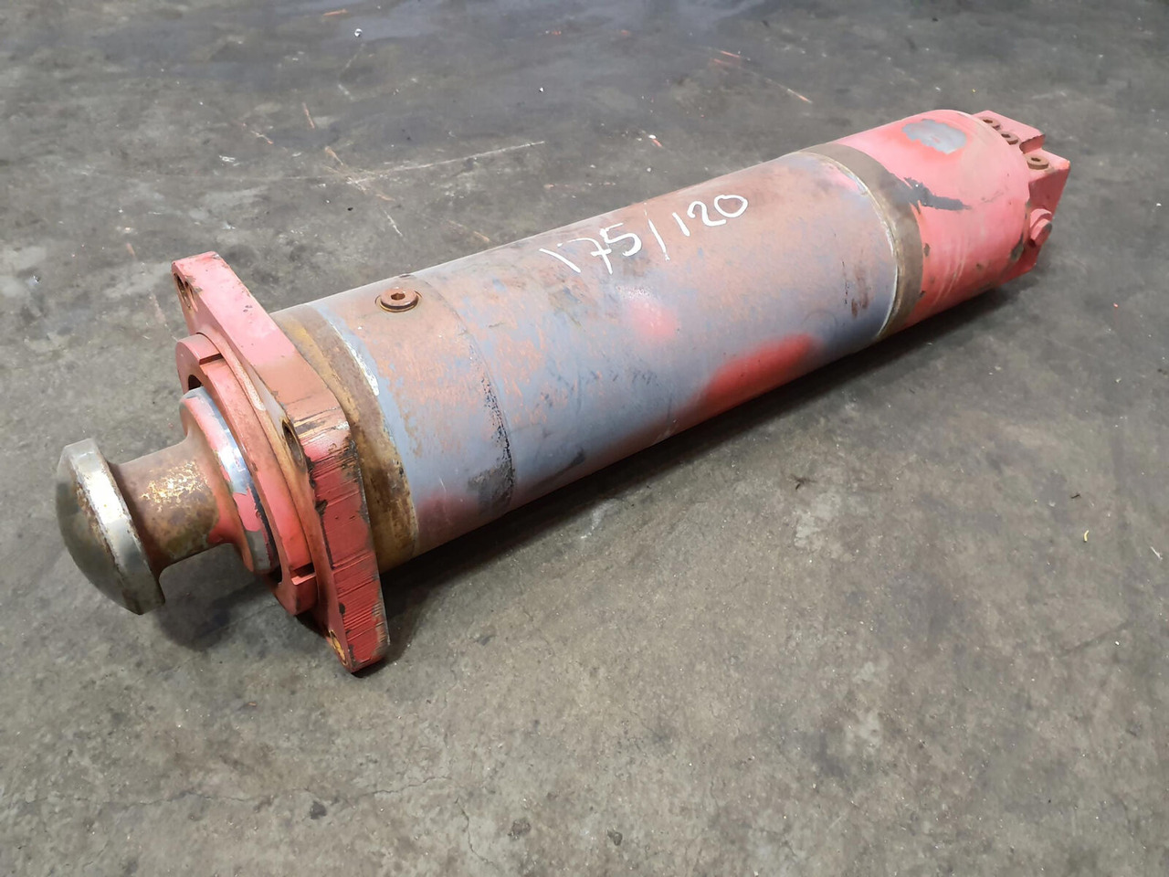 Grove GMK 5220, 5170 outrigger cylinder - Suspenzija za Pokretni kran: slika 4 Grove GMK 5220, 5170 outrigger cylinder - Suspenzija za Pokretni kran: slika 4