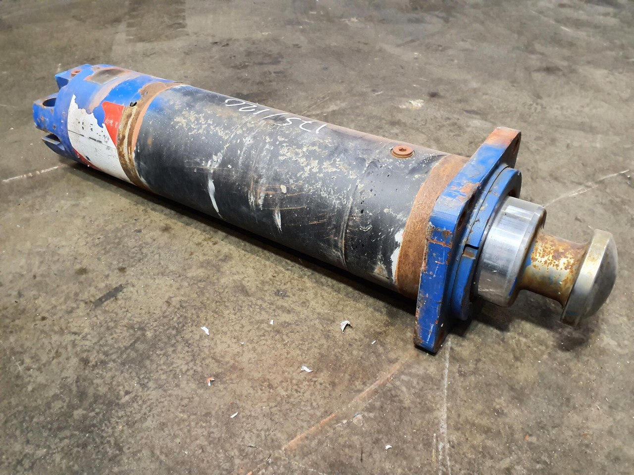 Grove GMK 5220, 5170 outrigger cylinder - Suspenzija za Pokretni kran: slika 2 Grove GMK 5220, 5170 outrigger cylinder - Suspenzija za Pokretni kran: slika 2
