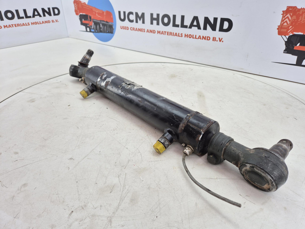 Grove GMK 5220 steering cylinder axle 5 - Hidraulični cilindar za Pokretni kran: slika 1 Grove GMK 5220 steering cylinder axle 5 - Hidraulični cilindar za Pokretni kran: slika 1