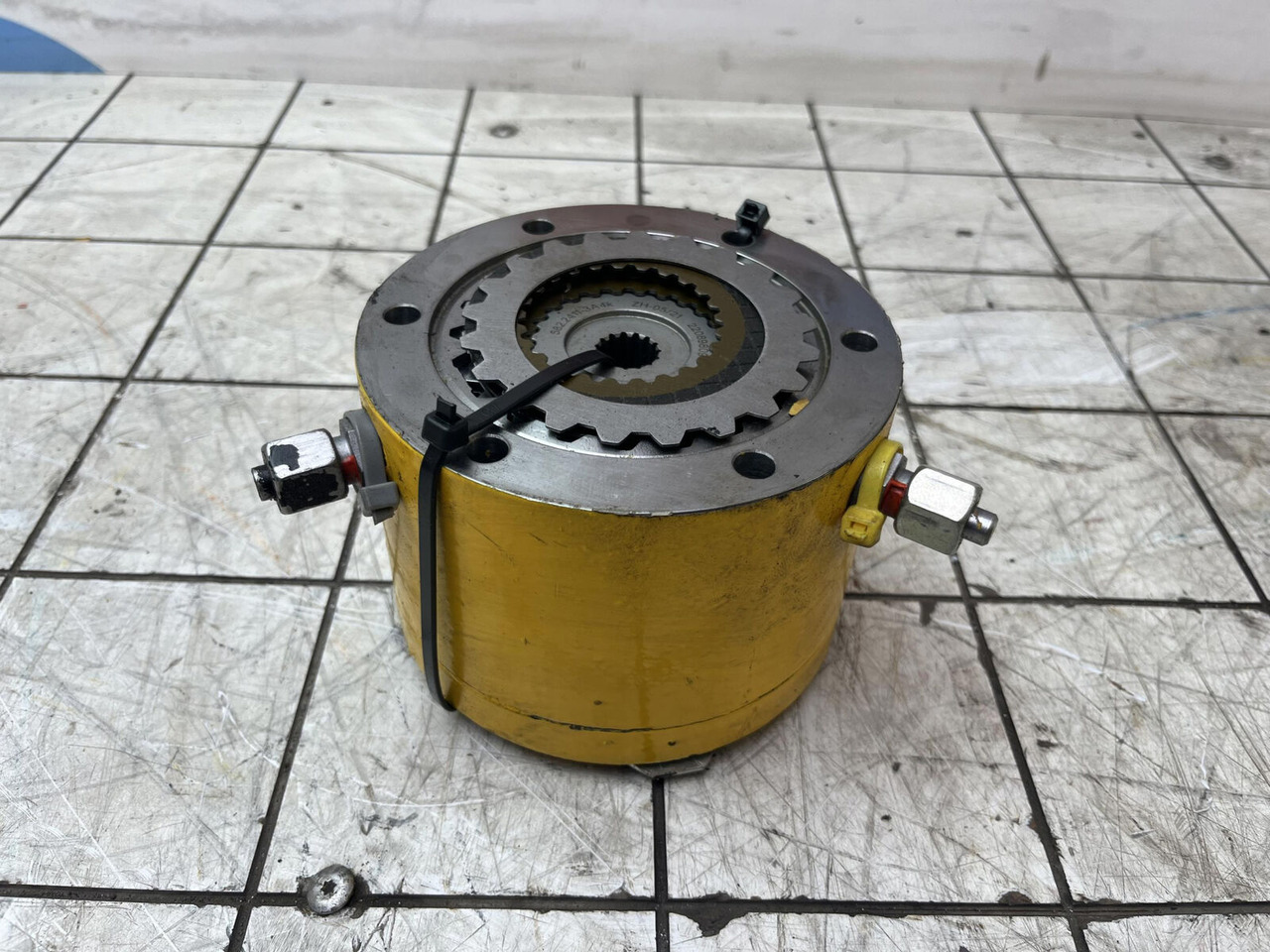Grove GMK 6300L multiple-disk brake - Motor okretanja za Pokretni kran: slika 1 Grove GMK 6300L multiple-disk brake - Motor okretanja za Pokretni kran: slika 1