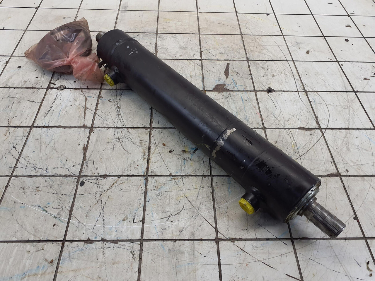 Grove GMK steering cylinder with length sensor - Hidraulični cilindar za Pokretni kran: slika 3 Grove GMK steering cylinder with length sensor - Hidraulični cilindar za Pokretni kran: slika 3