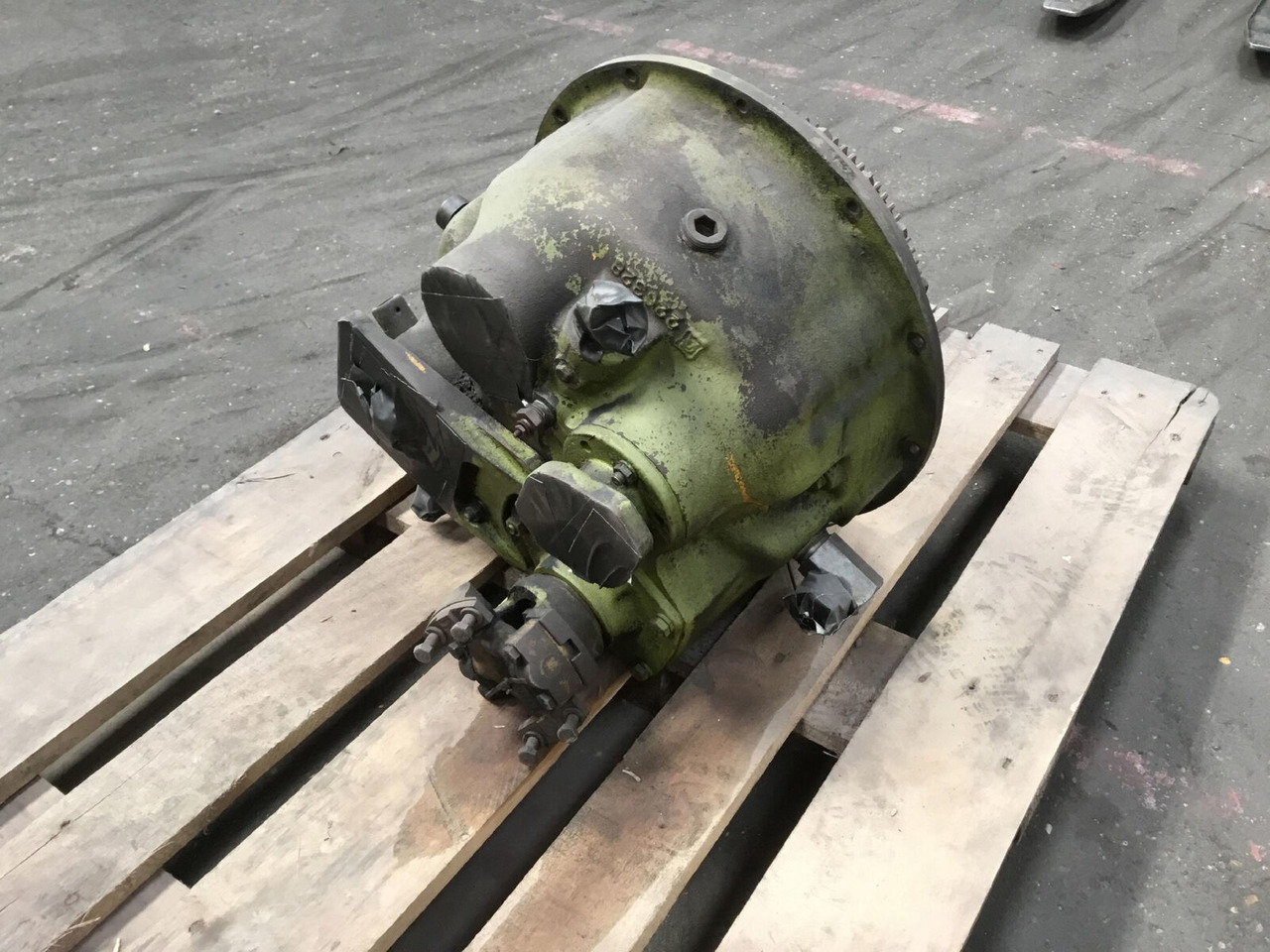 Grove RT 65S Gearbox C 272 5-4 - Menjač za Pokretni kran: slika 2 Grove RT 65S Gearbox C 272 5-4 - Menjač za Pokretni kran: slika 2