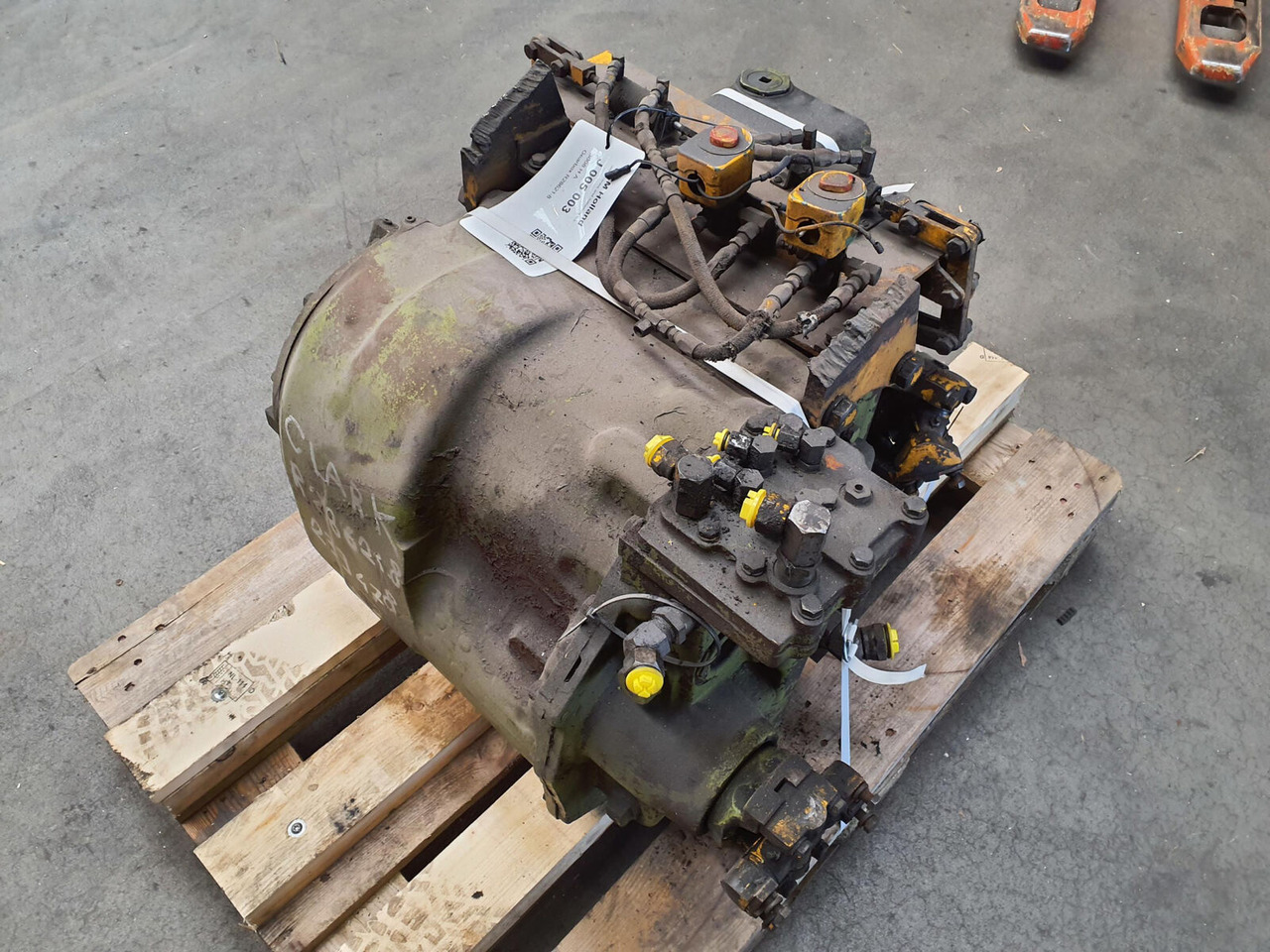 Grove RT 65S Gearbox Clark R28621-8 - Menjač za Pokretni kran: slika 2 Grove RT 65S Gearbox Clark R28621-8 - Menjač za Pokretni kran: slika 2