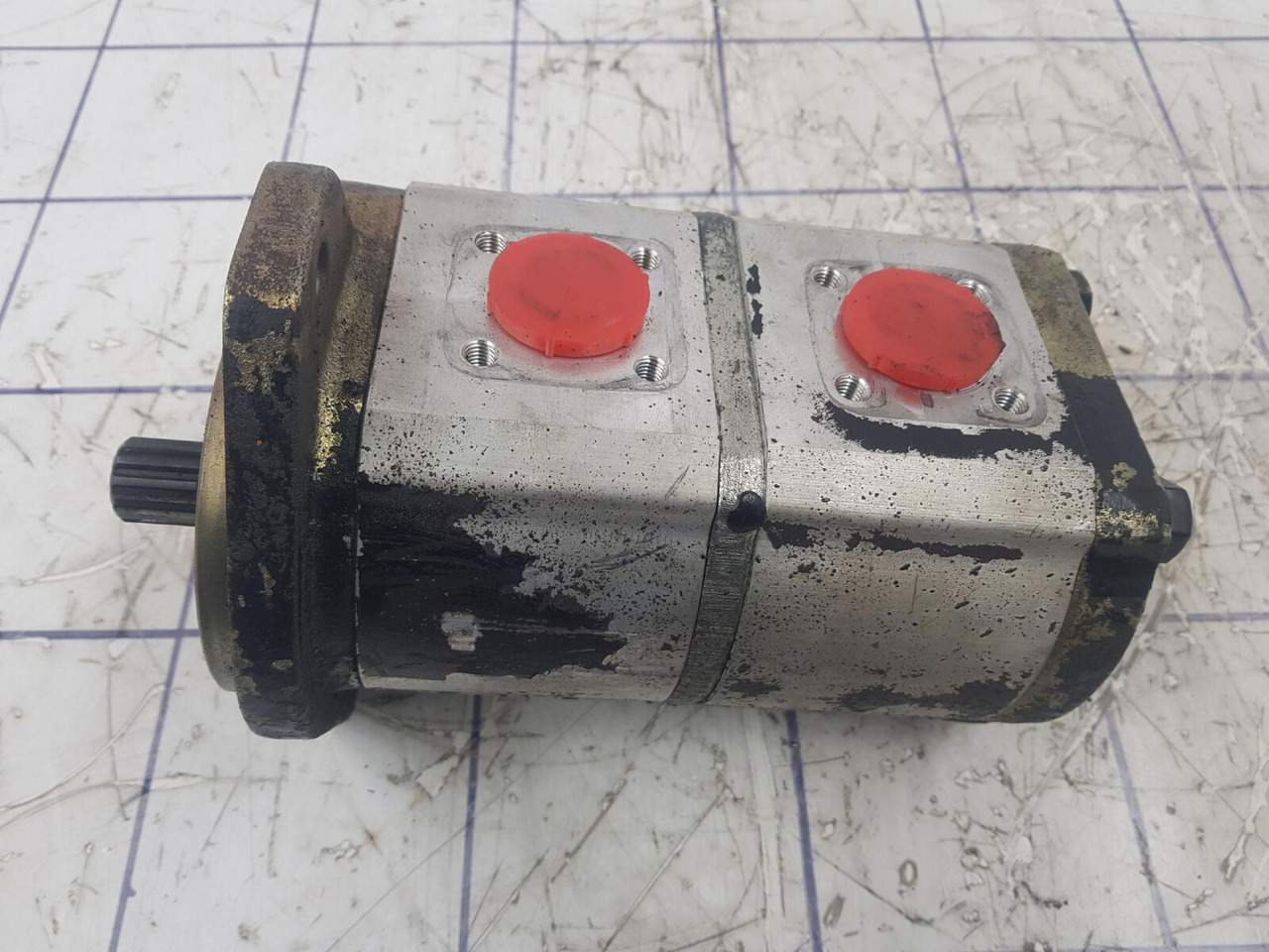 Haldex Haldex Barnes dual gear pump - Hidraulična pumpa za Kran: slika 4 Haldex Haldex Barnes dual gear pump - Hidraulična pumpa za Kran: slika 4