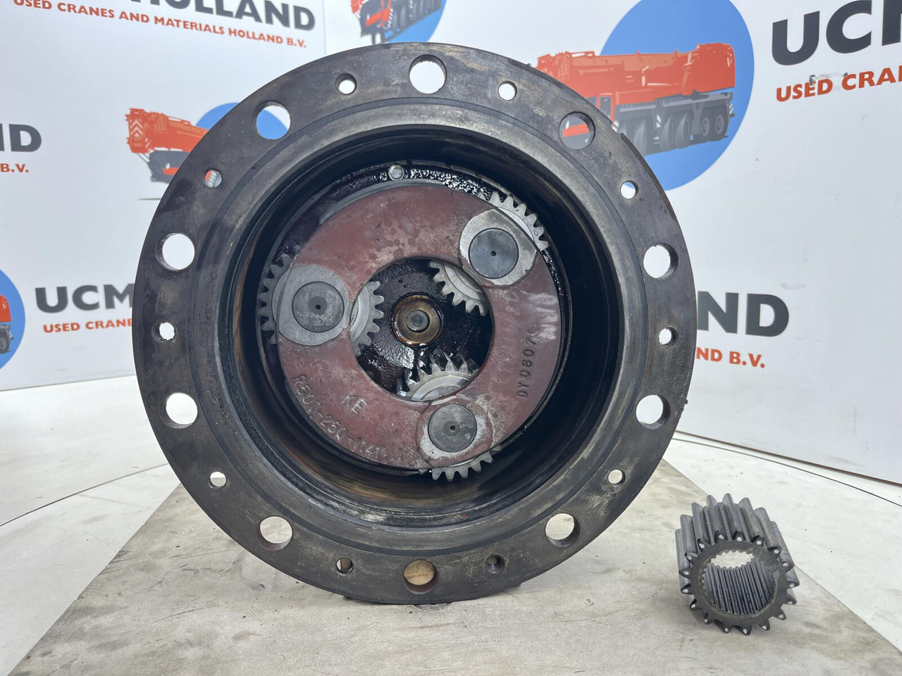 Kessler+Co Terex-Demag AC 35 planetary gear 17-24-67-32-3pl-H135-46 - Pogonski reduktor za Pokretni kran: slika 5 Kessler+Co Terex-Demag AC 35 planetary gear 17-24-67-32-3pl-H135-46 - Pogonski reduktor za Pokretni kran: slika 5