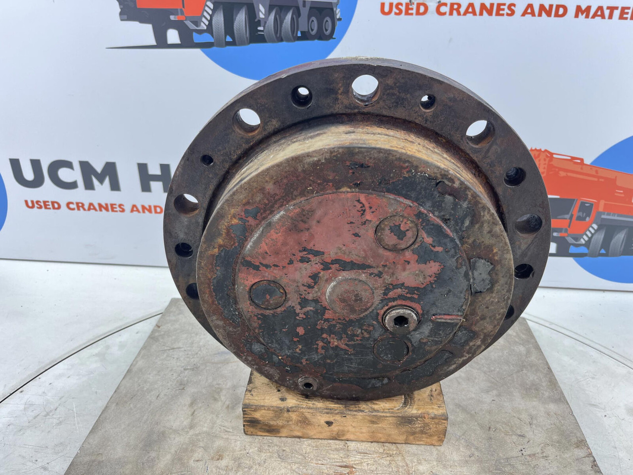Kessler Planetary gear 17-24-67-32-3pl-H83-42 - Pogonski reduktor za Pokretni kran: slika 1 Kessler Planetary gear 17-24-67-32-3pl-H83-42 - Pogonski reduktor za Pokretni kran: slika 1