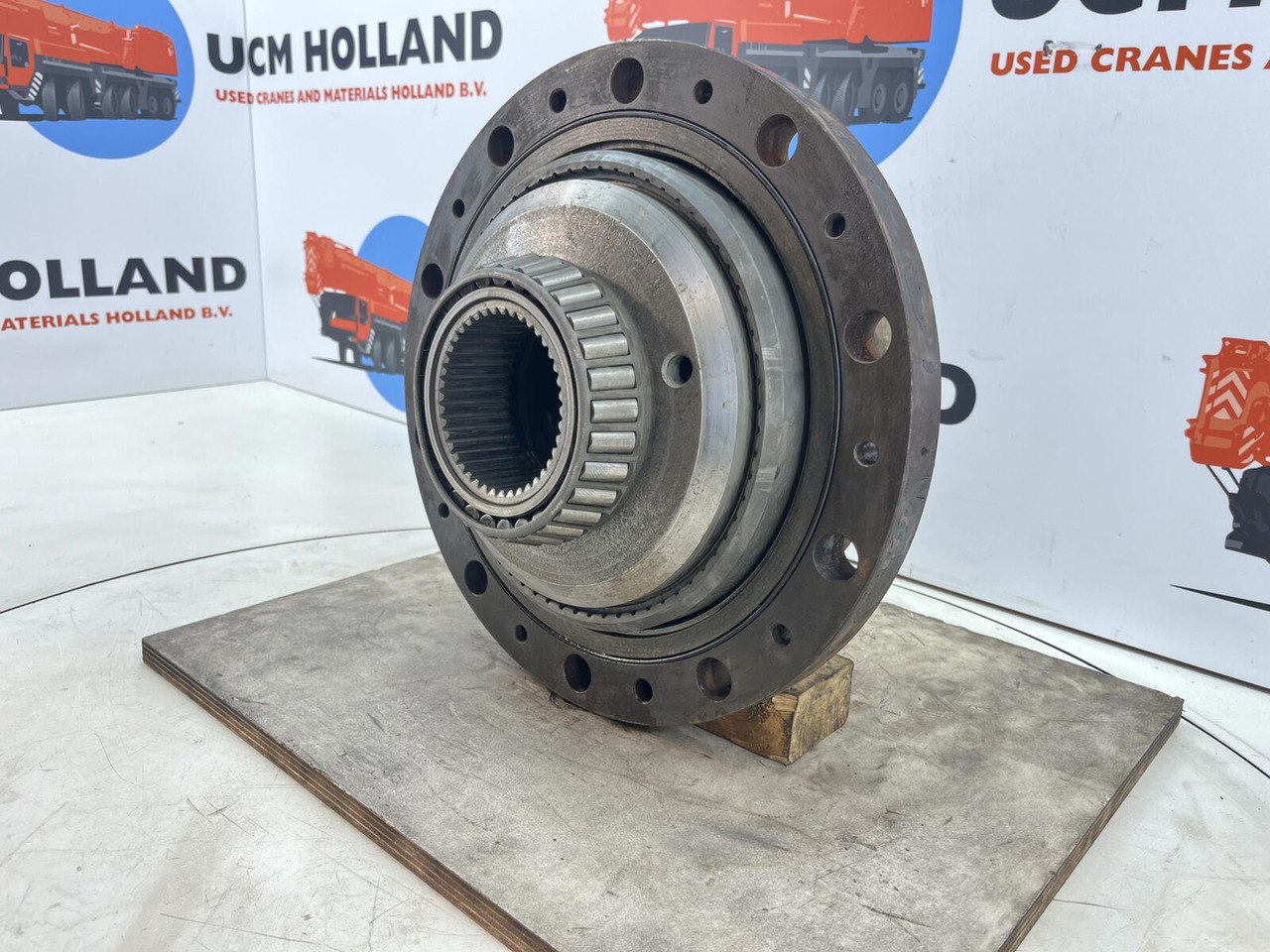 Kessler Planetary gear 17-24-67-32-3pl-H83-42 - Pogonski reduktor za Pokretni kran: slika 3 Kessler Planetary gear 17-24-67-32-3pl-H83-42 - Pogonski reduktor za Pokretni kran: slika 3
