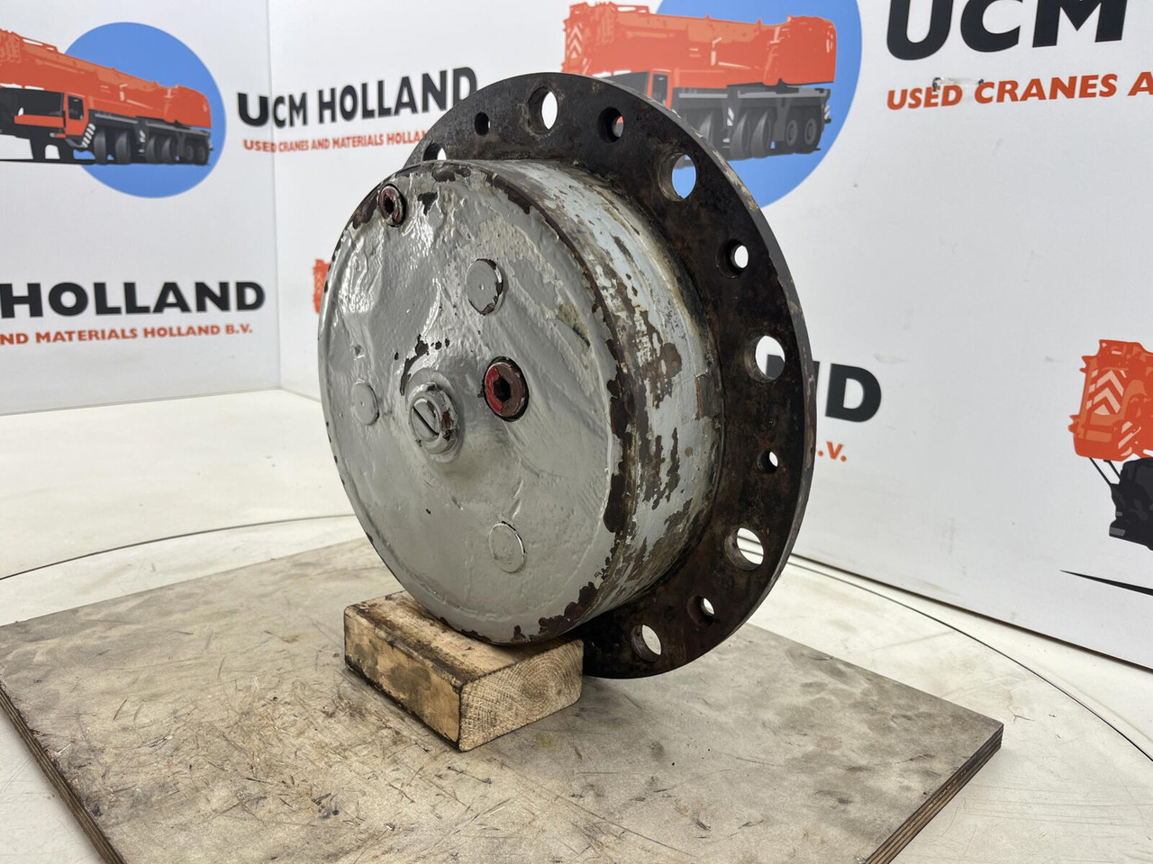 Kessler Planetary gear 31-15-62-40-pl-H84-46 - Pogonski reduktor za Pokretni kran: slika 2 Kessler Planetary gear 31-15-62-40-pl-H84-46 - Pogonski reduktor za Pokretni kran: slika 2