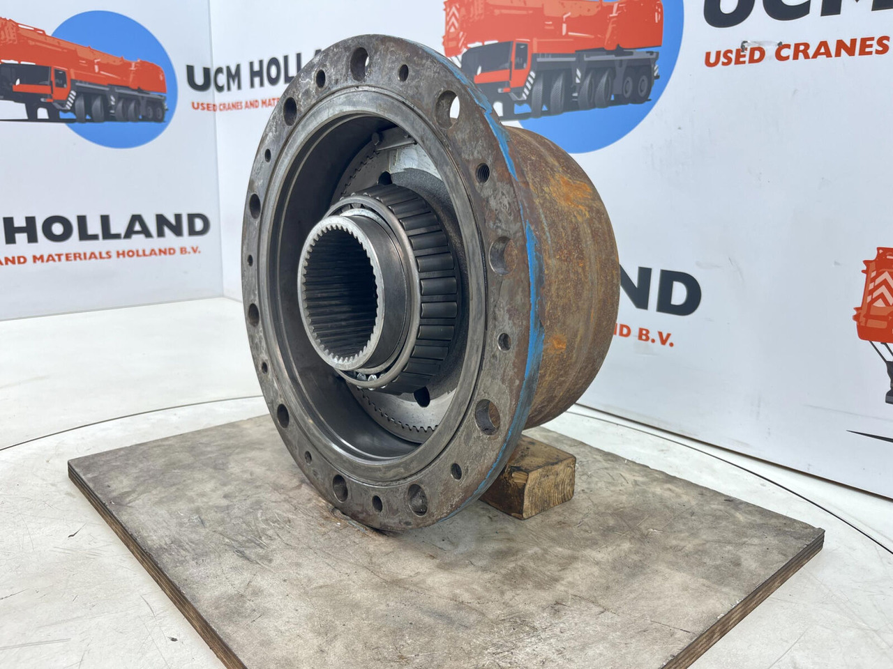 Kessler planetary gear 22-25-74-40-4pl-H172-46 - Pogonski reduktor za Kran: slika 3 Kessler planetary gear 22-25-74-40-4pl-H172-46 - Pogonski reduktor za Kran: slika 3