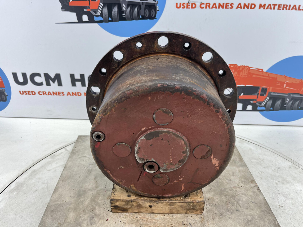 Kessler planetary gear 22-25-74-40-4pl-H177-46 - Pogonski reduktor za Pokretni kran: slika 1 Kessler planetary gear 22-25-74-40-4pl-H177-46 - Pogonski reduktor za Pokretni kran: slika 1