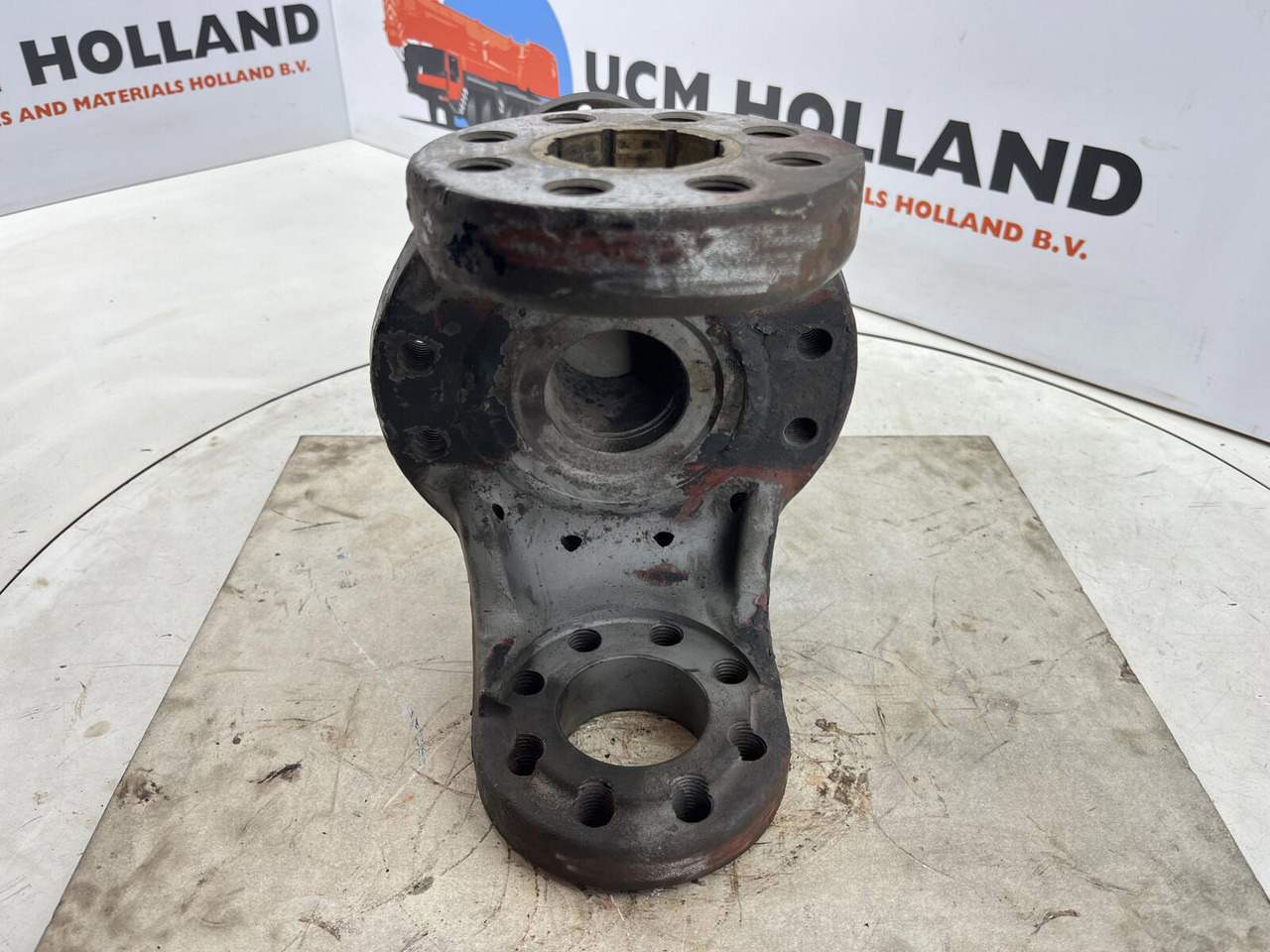 Kessler steering knuckle 12 holes - Rukavc točka za Kran: slika 5 Kessler steering knuckle 12 holes - Rukavc točka za Kran: slika 5