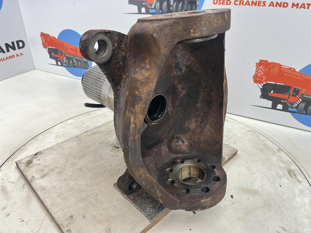 Krupp 70 GMT Steering knuckle axle 2 - Rukavc točka za Pokretni kran: slika 4 Krupp 70 GMT Steering knuckle axle 2 - Rukavc točka za Pokretni kran: slika 4