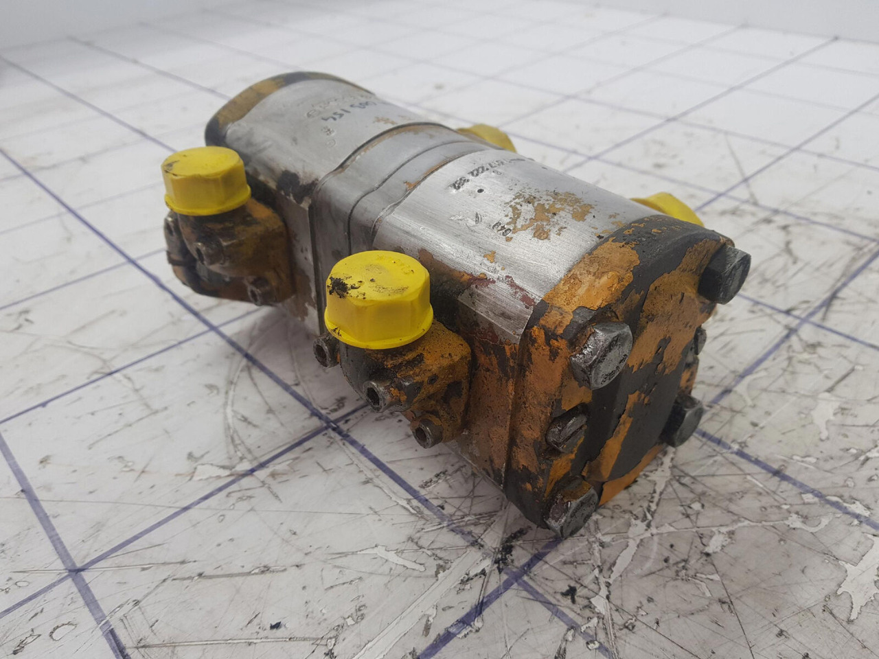 Krupp KMK 2025 dual gear pump - Hidraulična pumpa za Pokretni kran: slika 2 Krupp KMK 2025 dual gear pump - Hidraulična pumpa za Pokretni kran: slika 2