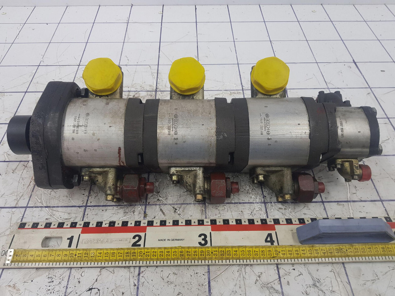 Krupp KMK 3045 four way gear pump - Hidraulična pumpa za Pokretni kran: slika 1 Krupp KMK 3045 four way gear pump - Hidraulična pumpa za Pokretni kran: slika 1