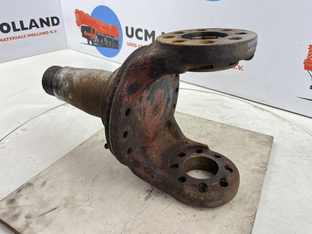 Liebherr LT 1090 Steering knuckle 16 holes - Rukavc točka za Pokretni kran: slika 4 Liebherr LT 1090 Steering knuckle 16 holes - Rukavc točka za Pokretni kran: slika 4