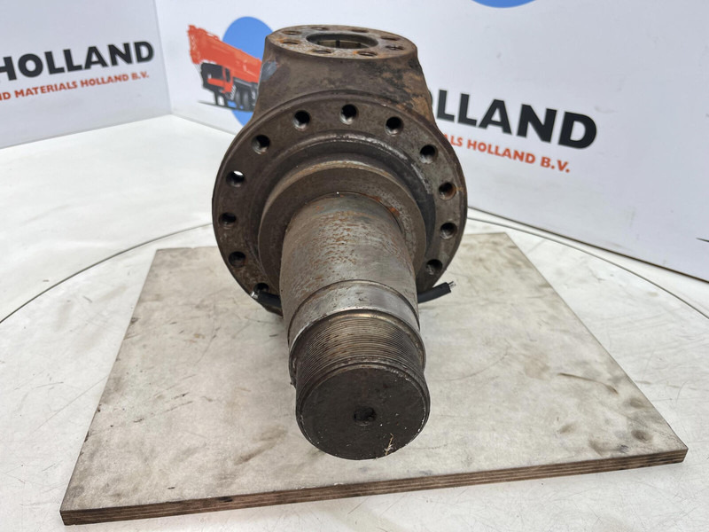Liebherr LT 1090 Steering knuckle 16 holes - Rukavc točka za Kran: slika 2 Liebherr LT 1090 Steering knuckle 16 holes - Rukavc točka za Kran: slika 2