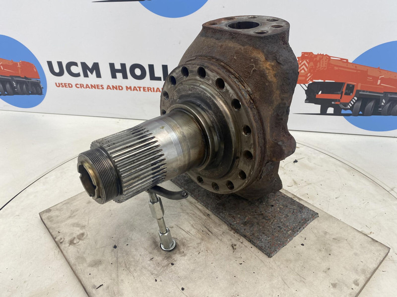 Liebherr LTM 1025 Steering knuckle 16 holes axle 1 - Rukavc točka za Kran: slika 1 Liebherr LTM 1025 Steering knuckle 16 holes axle 1 - Rukavc točka za Kran: slika 1