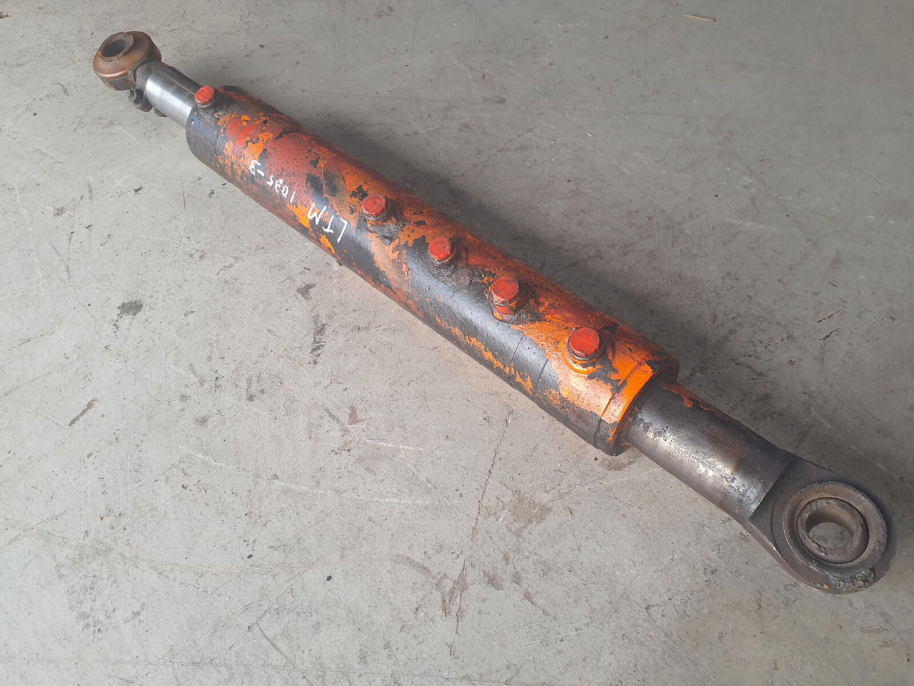 Liebherr LTM 1035 LTM 1025 steering locking cylinder - Hidraulični cilindar za Pokretni kran: slika 1 Liebherr LTM 1035 LTM 1025 steering locking cylinder - Hidraulični cilindar za Pokretni kran: slika 1