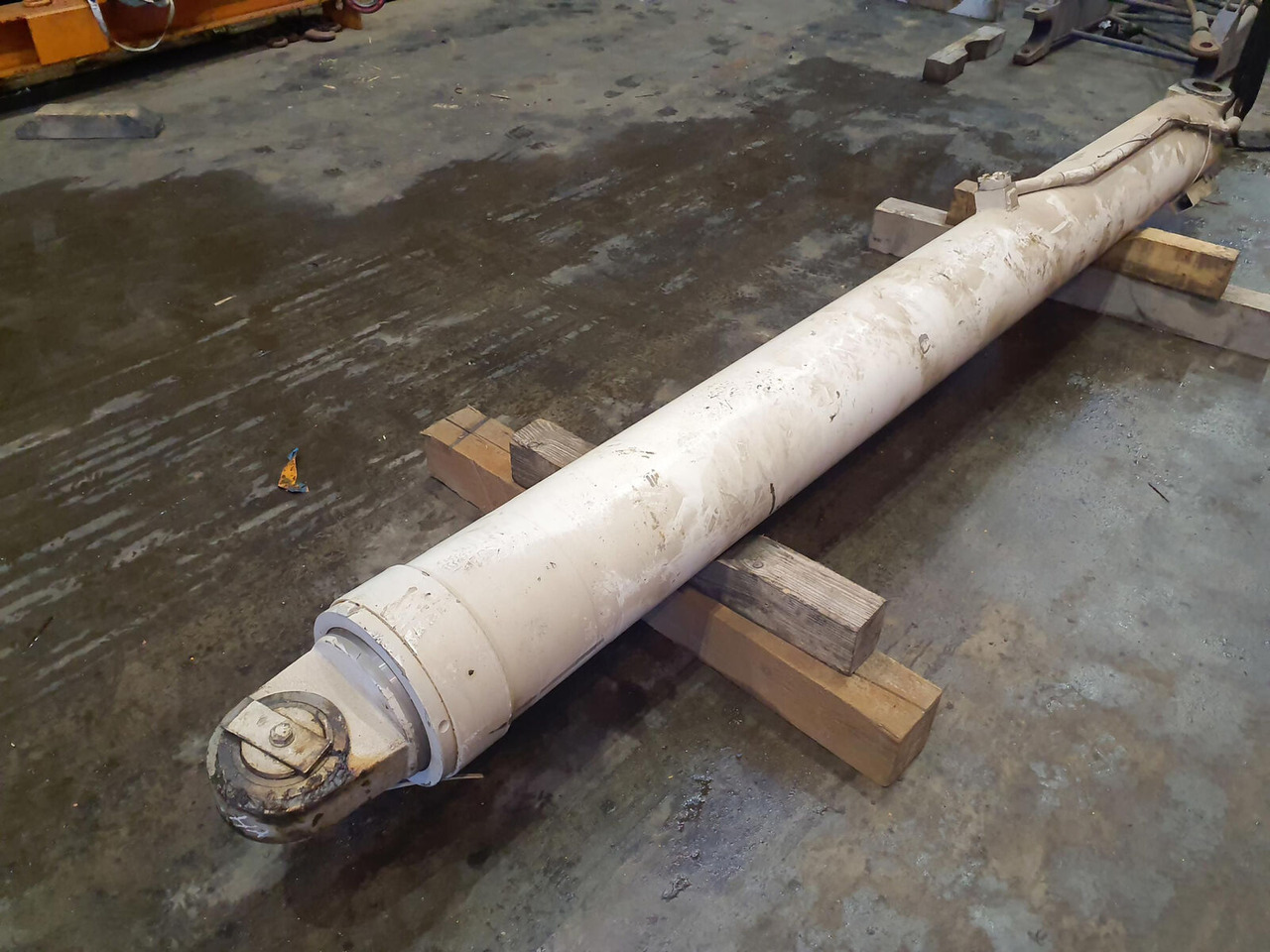 Liebherr LTM 1045-3.1 boom cylinder - Hidraulični cilindar za Pokretni kran: slika 2 Liebherr LTM 1045-3.1 boom cylinder - Hidraulični cilindar za Pokretni kran: slika 2