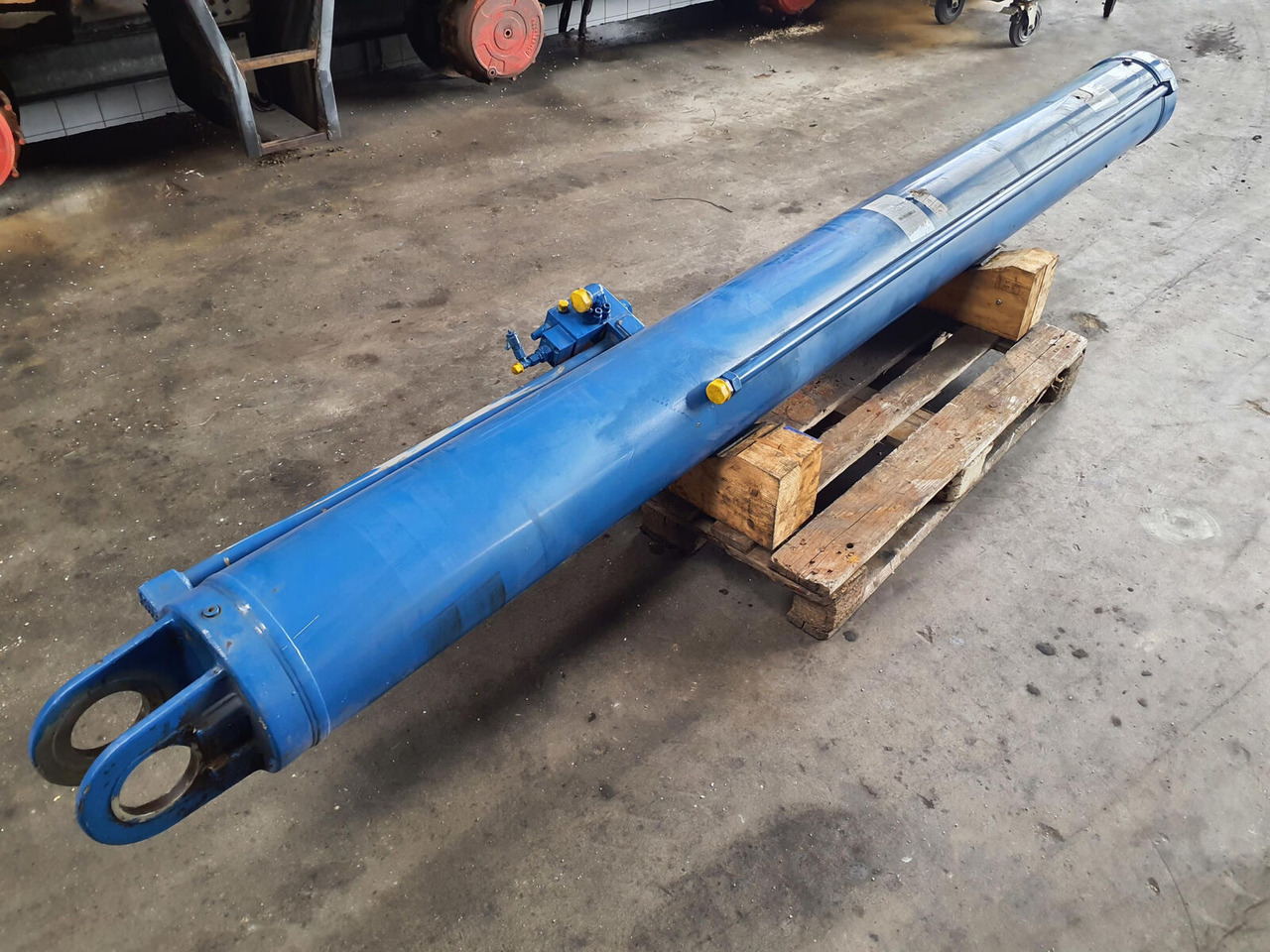 Liebherr LTM 1050-3.1 boom cylinder - Hidraulični cilindar za Kran: slika 4 Liebherr LTM 1050-3.1 boom cylinder - Hidraulični cilindar za Kran: slika 4