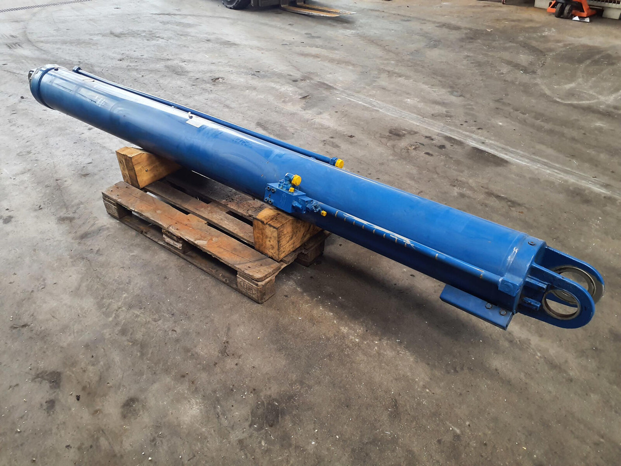 Liebherr LTM 1050-3.1 boom cylinder - Hidraulični cilindar za Kran: slika 1 Liebherr LTM 1050-3.1 boom cylinder - Hidraulični cilindar za Kran: slika 1