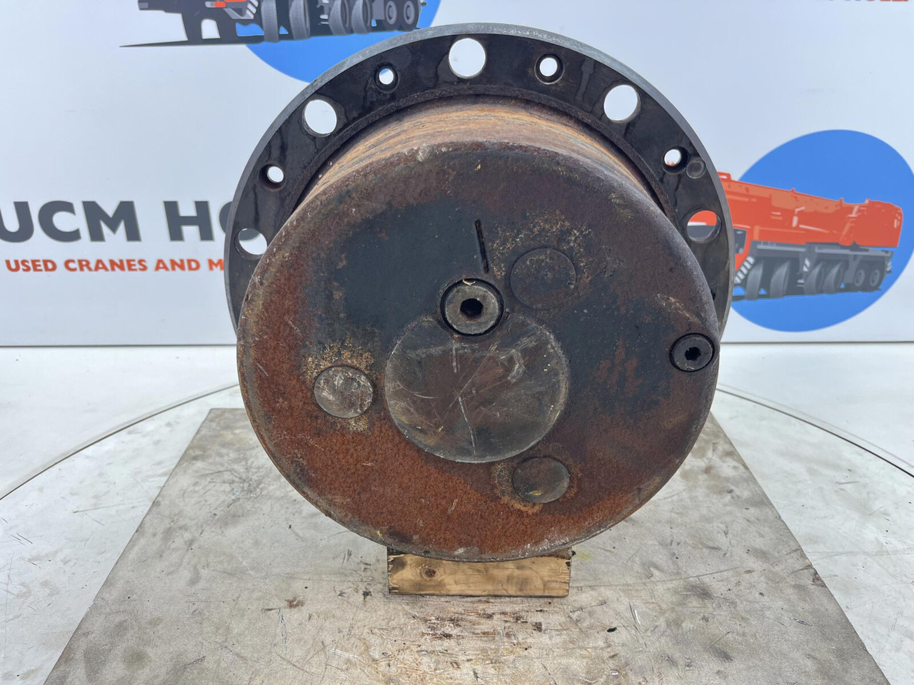 Liebherr LTM 1080 planetary gear 22-25-74-40-3pl-H135-46 - Pogonski reduktor za Kran: slika 1 Liebherr LTM 1080 planetary gear 22-25-74-40-3pl-H135-46 - Pogonski reduktor za Kran: slika 1