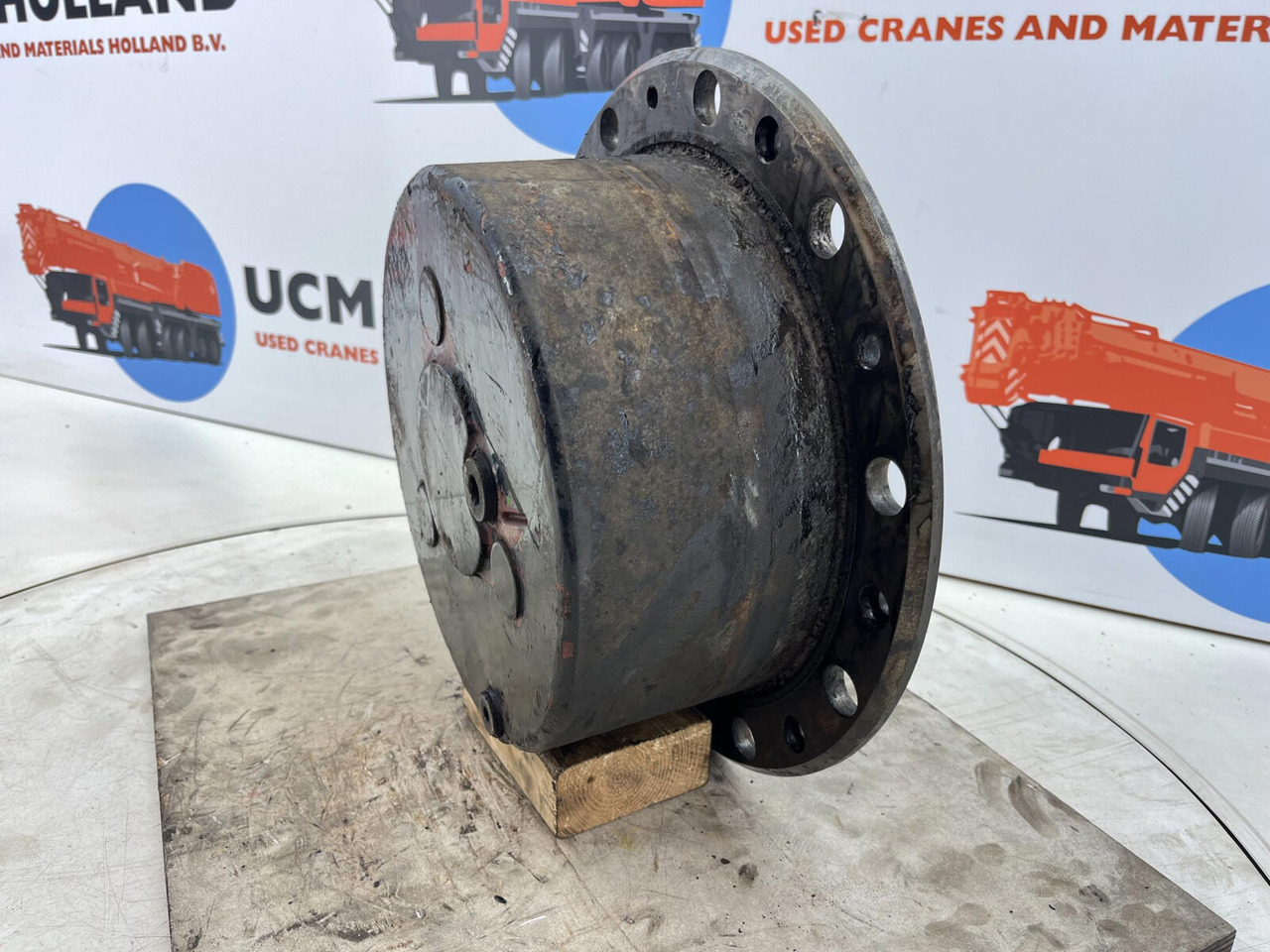 Liebherr LTM 1080 planetary gear 22-25-74-40-3pl-H135-46 - Pogonski reduktor za Pokretni kran: slika 2 Liebherr LTM 1080 planetary gear 22-25-74-40-3pl-H135-46 - Pogonski reduktor za Pokretni kran: slika 2