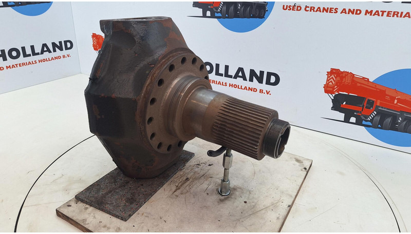 Liebherr LTM 1160/2 Steering knuckle 16 holes axle 1 - Rukavc točka za Kran: slika 3 Liebherr LTM 1160/2 Steering knuckle 16 holes axle 1 - Rukavc točka za Kran: slika 3