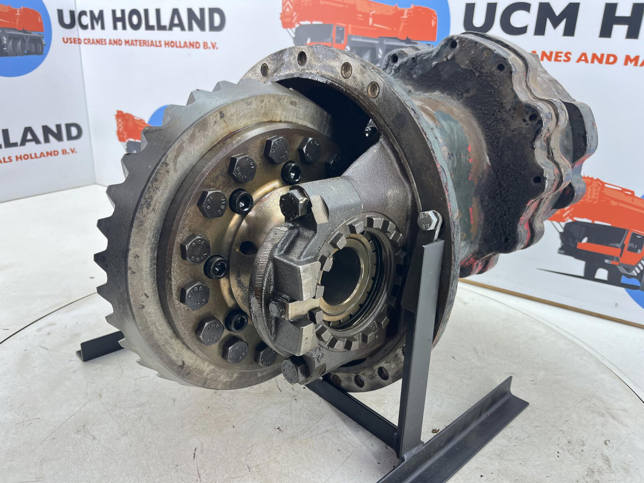 Liebherr LTM 1160 drive through differential 13x35 axle 5 - Diferencijalna brzina za Pokretni kran: slika 2 Liebherr LTM 1160 drive through differential 13x35 axle 5 - Diferencijalna brzina za Pokretni kran: slika 2