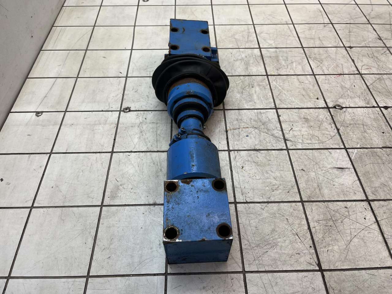 Liebherr LTM 1400-7.1 cylinder connection - Hidraulični cilindar za Pokretni kran: slika 2 Liebherr LTM 1400-7.1 cylinder connection - Hidraulični cilindar za Pokretni kran: slika 2