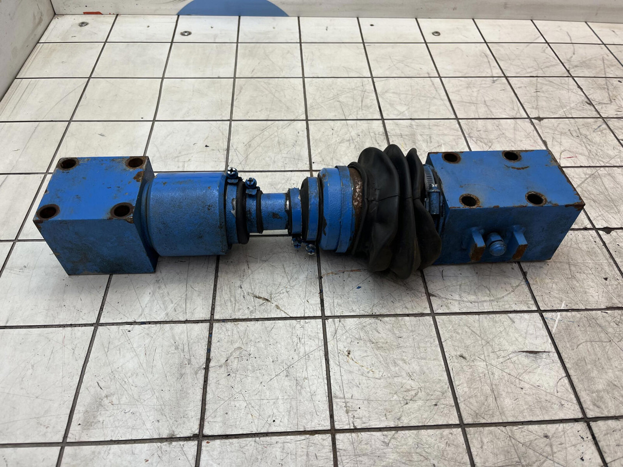 Liebherr LTM 1400-7.1 cylinder connection - Hidraulični cilindar za Pokretni kran: slika 3 Liebherr LTM 1400-7.1 cylinder connection - Hidraulični cilindar za Pokretni kran: slika 3