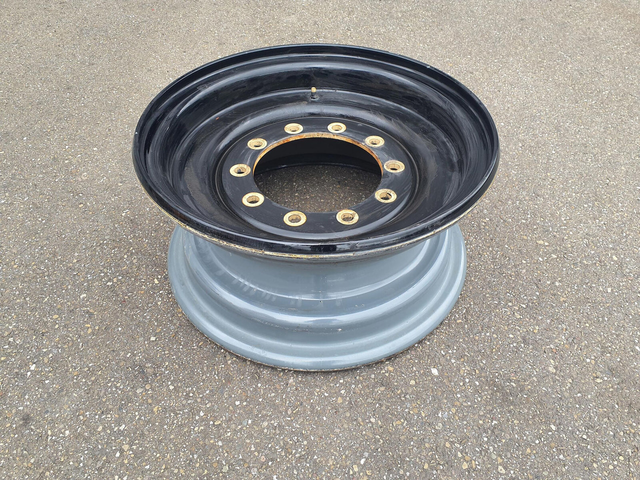 Liebherr Rim 445/95R25 10 12 1p - Felna za Kran: slika 1 Liebherr Rim 445/95R25 10 12 1p - Felna za Kran: slika 1