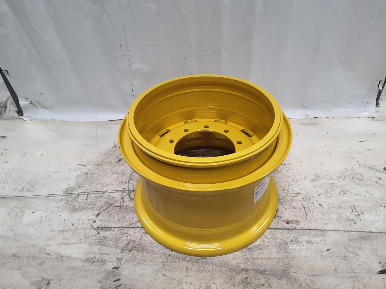 Liebherr Rim 525/80R25 10 21.5 3p - Felna za Kran: slika 1 Liebherr Rim 525/80R25 10 21.5 3p - Felna za Kran: slika 1