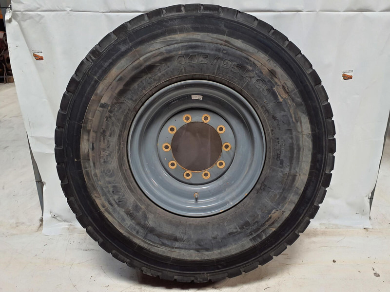 Michelin Wheel 445/95R25 10 12 1p - Шины и диски za Kran: slika 1 Michelin Wheel 445/95R25 10 12 1p - Шины и диски za Kran: slika 1