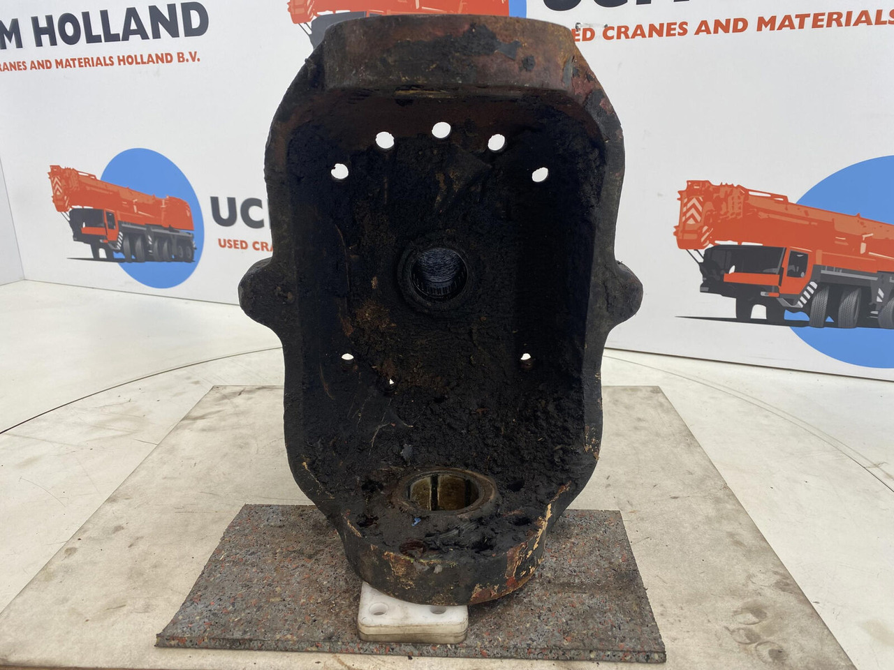 PPM 280 ATT Steering knuckle 16 holes axle 2 - Rukavc točka za Kran: slika 5 PPM 280 ATT Steering knuckle 16 holes axle 2 - Rukavc točka za Kran: slika 5