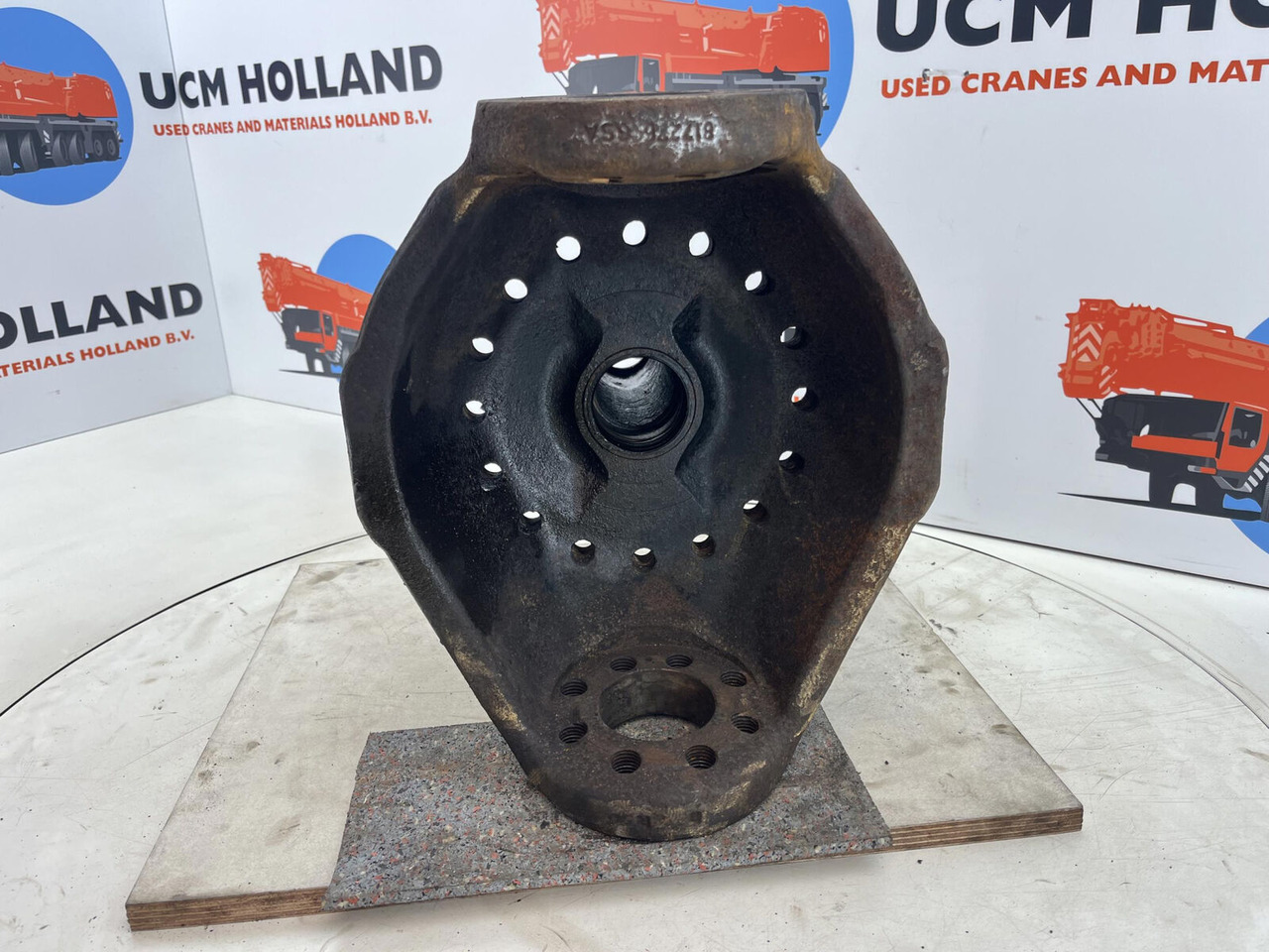 PPM ATT 400 Steering knuckle 16 holes axle 1 - Rukavc točka za Kran: slika 5 PPM ATT 400 Steering knuckle 16 holes axle 1 - Rukavc točka za Kran: slika 5